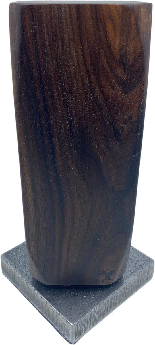 Blockwerk Monolith Strandgut Messerblock in Nussbaumholz | Magnetisch mit Stahl-Sockel | 360 Grad von Blockwerk Blockwerk Monolith Strandgut Messerblock in Nussbaumholz | Magnetisch mit Stahl-Sockel | 360 Grad von Blockwerk