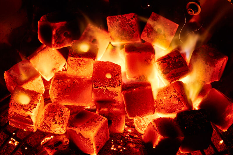 3KG KOKOKO CUBES für Cobb Holzkohlegrill & Minion-Ring & Dutch Oven von McBrikett