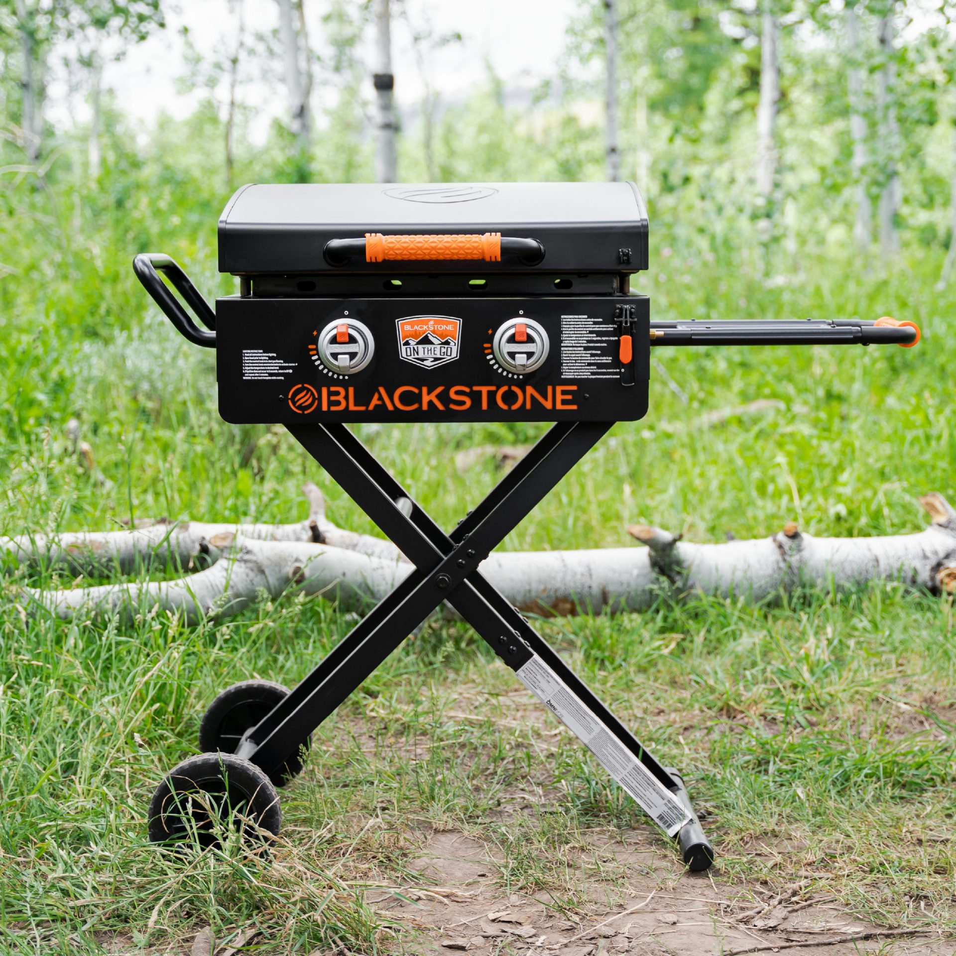 BLACKSTONE 22 Zoll Griddle FlexFold inkl. Deckel mit neuer Omnivore Grillplatte - Der mobile Gasgrill für maximale Flexibilität | 2350EU von Blackstone