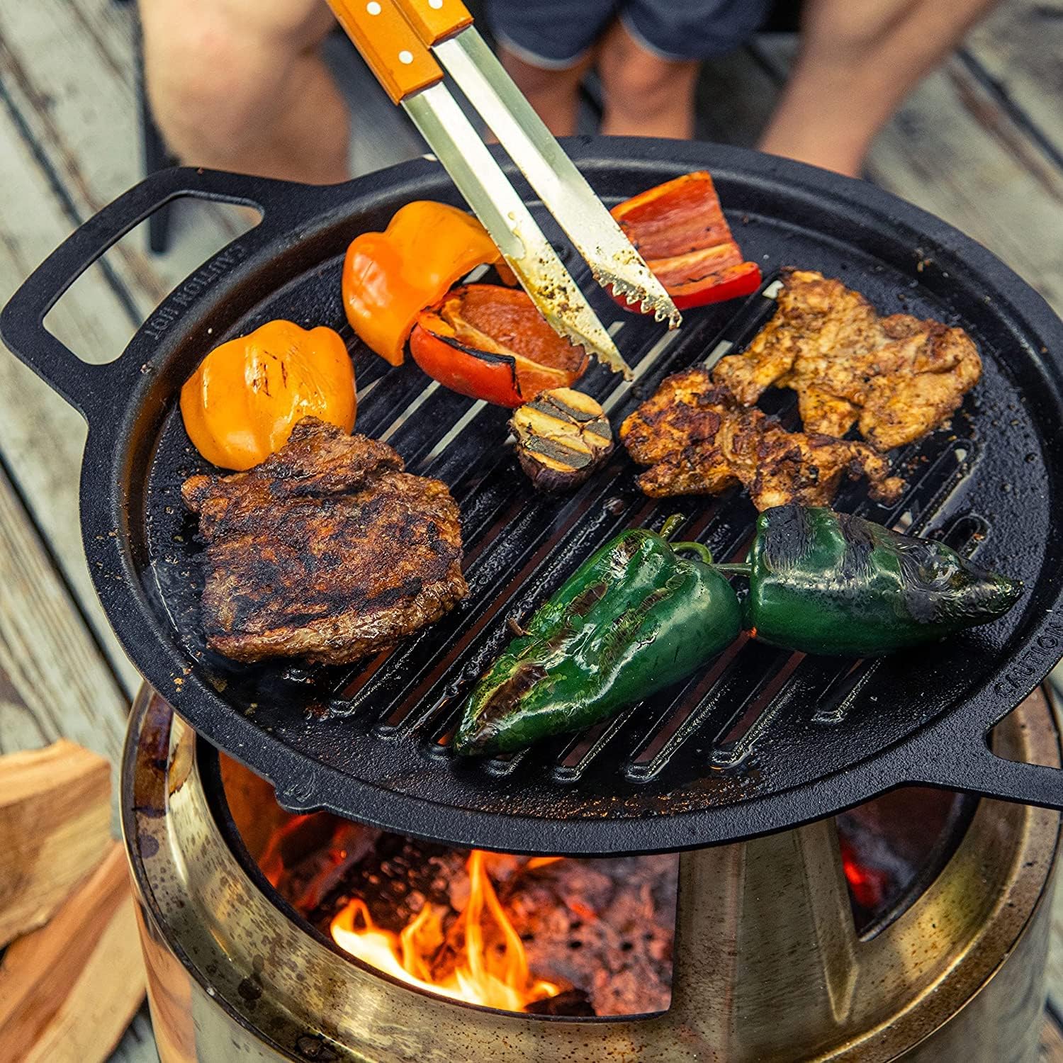 Solo Stove Bonfire Gusseisen-Grillrost mit Aufsatz  von Solo Stove Solo Stove Bonfire Gusseisen-Grillrost mit Aufsatz  von Solo Stove