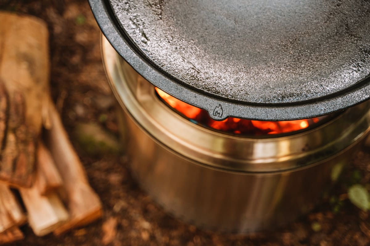 Solo Stove Bonfire Gusseisen-Plancha mit Aufsatz von Solo Stove