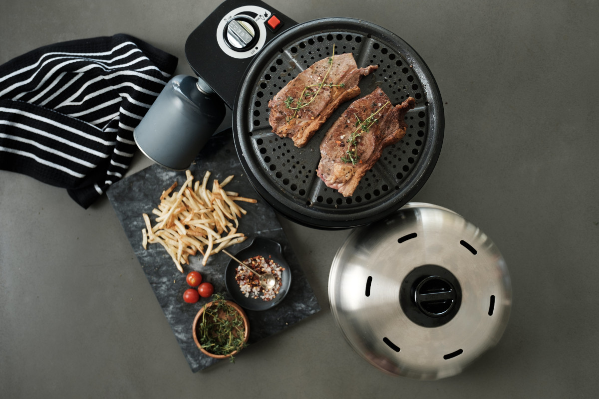 Cobb Gas Grill PRO BLACK inkl. Grillplatte ~ 4-teilig | Multifunktionsküche | SET 2 von Cobb