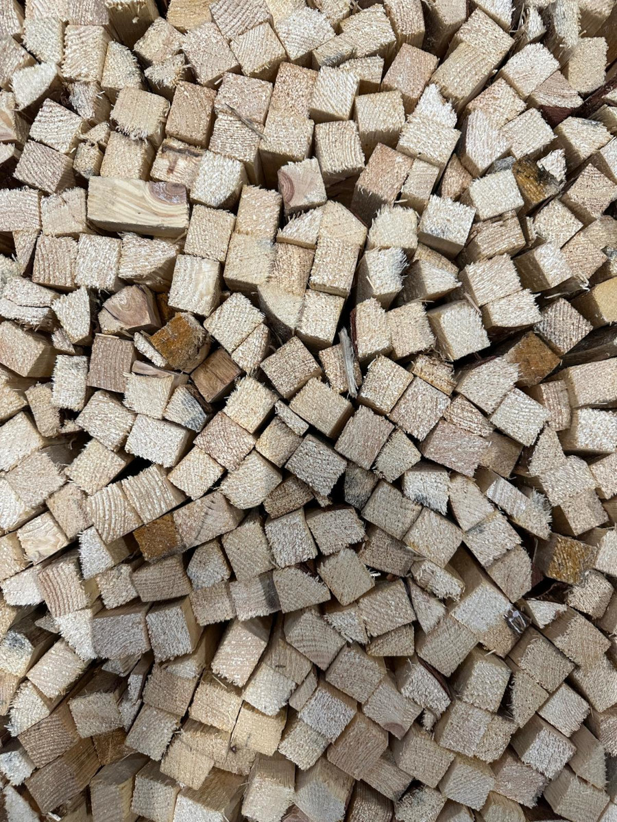 20kg Anfeuerholz - Anzündholz lose im Karton aus Kiefern- und Fichtenholz von Good Cobs 