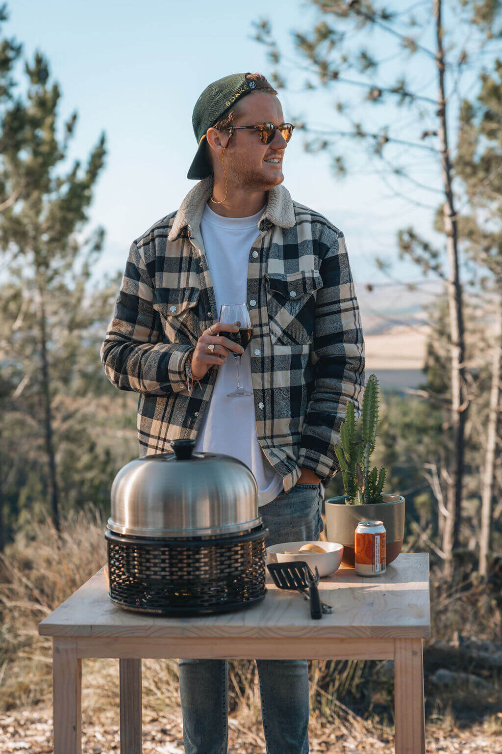 Cobb PRO BLACK Holzkohle Grill inkl. Grillplatte | CO74 von Cobb