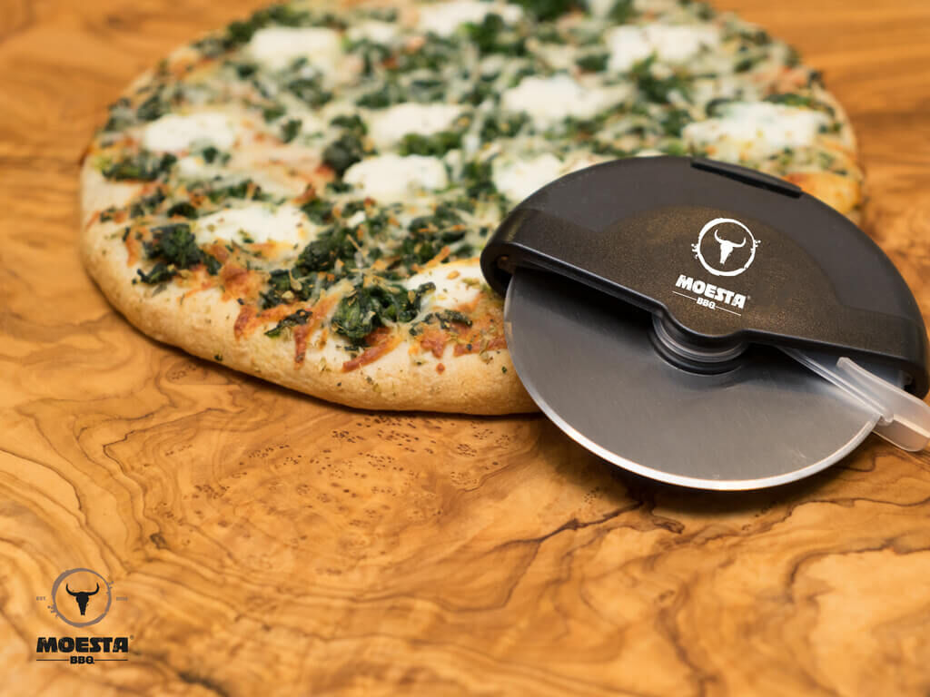 PizzaCut Vol. 2 - Die No. 1 unter den Pizzaschneidern ~ Moesta BBQ von Moesta BBQ PizzaCut Vol. 2 - Die No. 1 unter den Pizzaschneidern ~ Moesta BBQ von Moesta BBQ