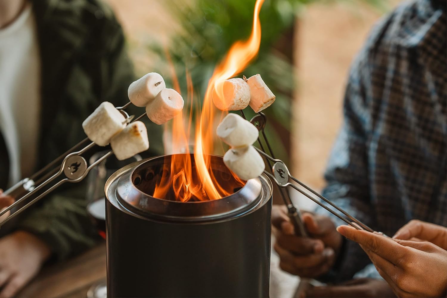 Solo Stove Mesa XL Accessorie-Set | Inkl. 4 Mini-Röstspieße aus Edelstahl + Ablagen, Pellet Schaufel, Mesa XL Deckel, Aufbewahrungsetui