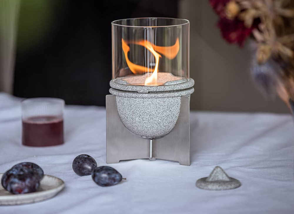 DENK Keramik Schmelzfeuer Indoor M Granicium mit Windglas-Aufsatz ~ SMG+WLA von DENK Keramik DENK Keramik Schmelzfeuer Indoor M Granicium mit Windglas-Aufsatz ~ SMG+WLA von DENK Keramik