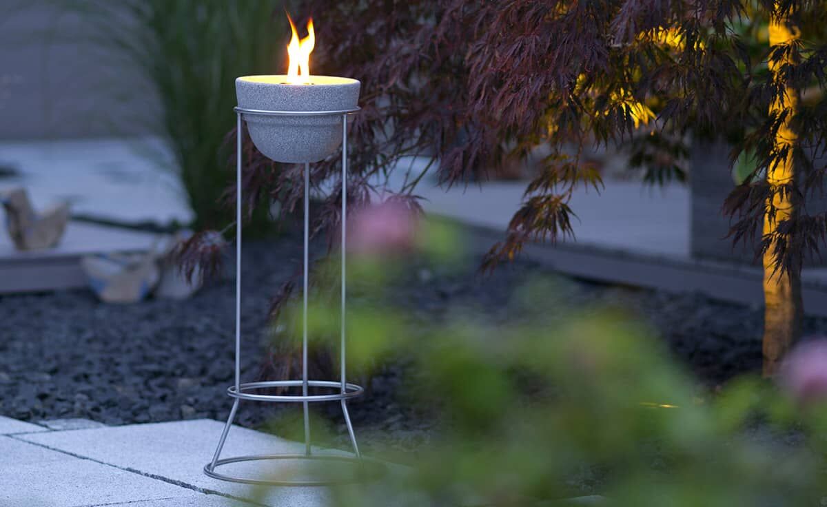 Schmelzfeuer Outdoor L Granicium mit Fuß aus Edelstahl | SLG von DENK Keramik